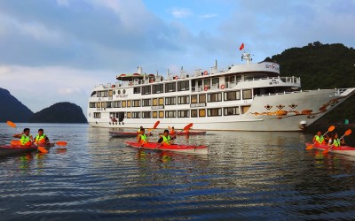 Starlight cruise Halong bay