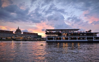 Toum Tiou cruise on Mekong river