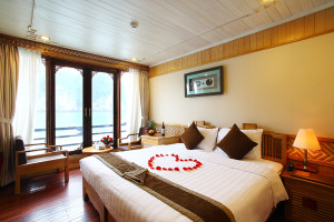 Pelican Cruise Halong Cabin1